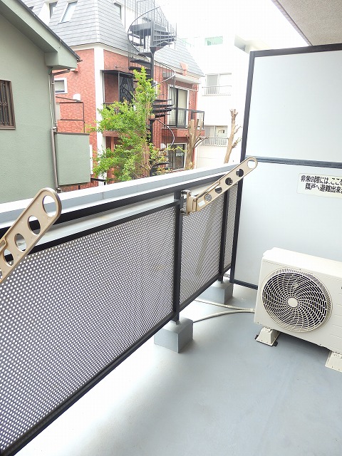 バルコニー　参考写真（同物件別部屋）