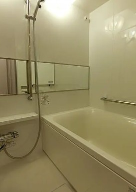 バス・シャワールーム　お風呂です
