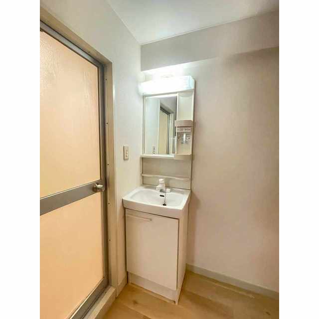 洗面設備　別の部屋の参考画像（３０２）