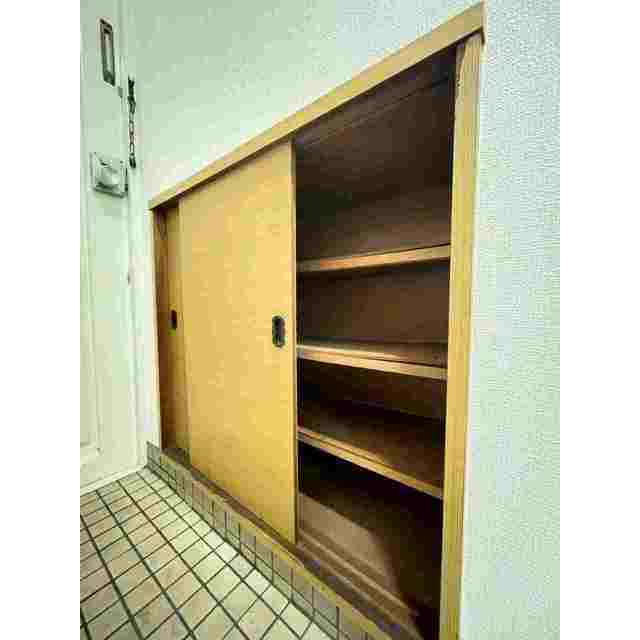 収納　下駄箱　別の部屋の参考画像（３０２）
