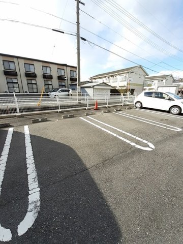 駐車場　駐車スペースもあります