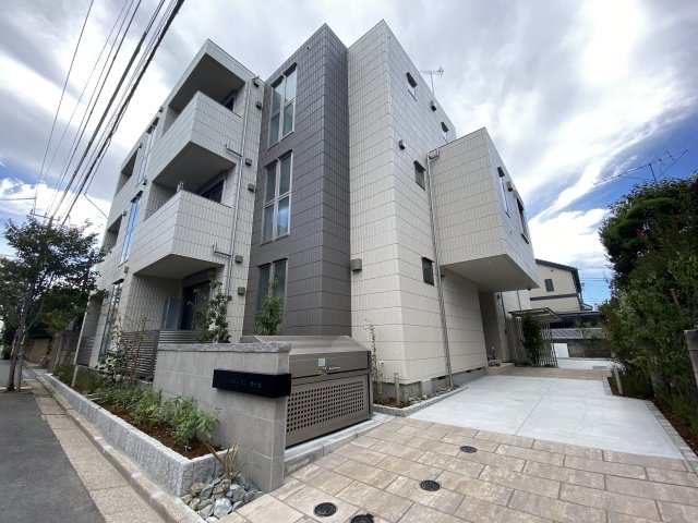 建物外観　★制震耐火構造で災害に強いマンション♪