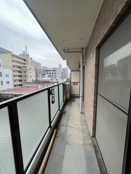 バルコニー　東向きです！