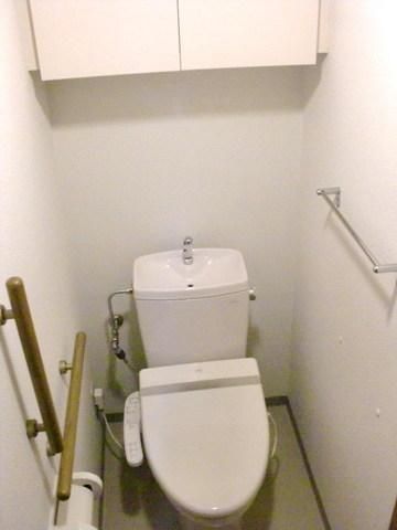 トイレ　★★トイレに手すりあります★★
