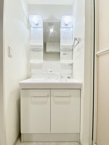 洗面設備　※代表タイプの写真のため実際と異なる場合がございます