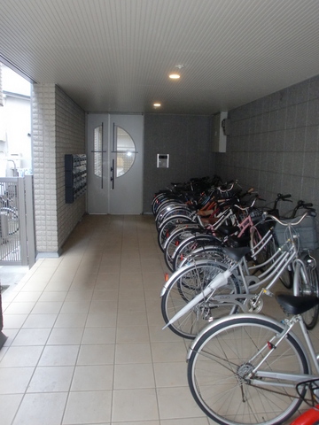 その他共有部分　★敷地内・屋根付き駐輪場★