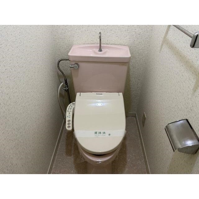 トイレ　別号室の写真です