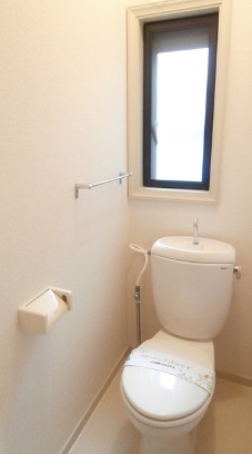 トイレ　別部屋参考写真