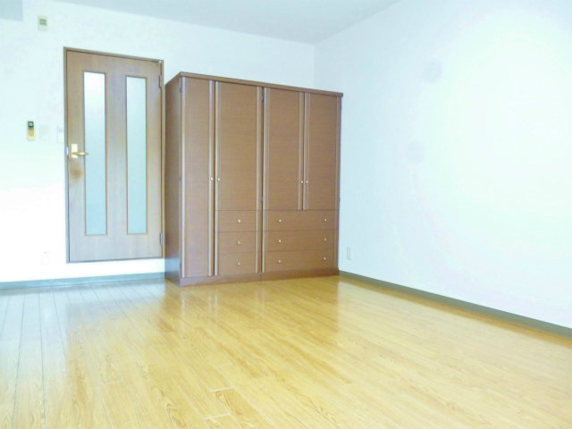 その他部屋・スペース　ベッドも置けます！広いお部屋なので！