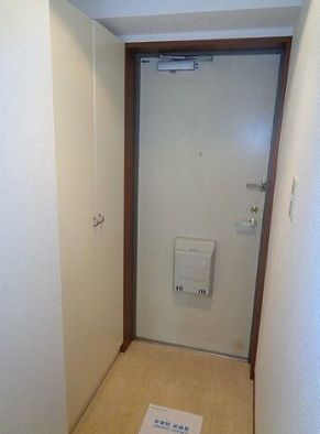 玄関　明るい玄関です