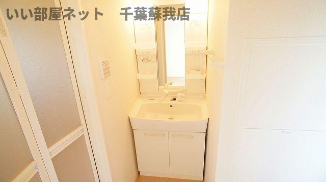 洗面設備　広い洗面スペース