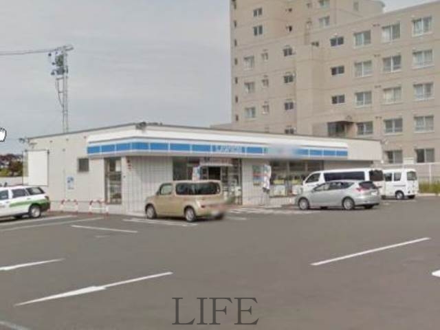 コンビニ　ローソン札幌月寒東十九丁目店（コンビニ）まで273m