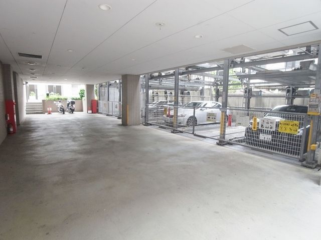 その他共有部分　★駐車場★