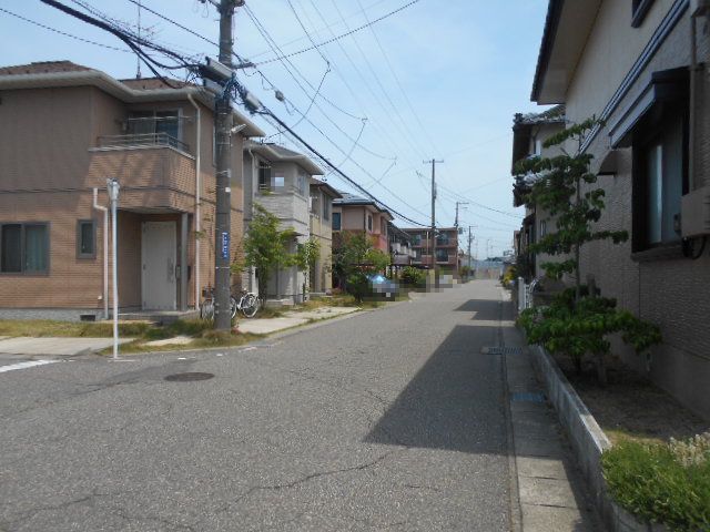 その他　前面道路（その他）まで0m