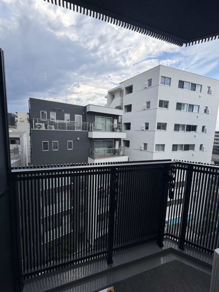 バルコニー　バルコニー