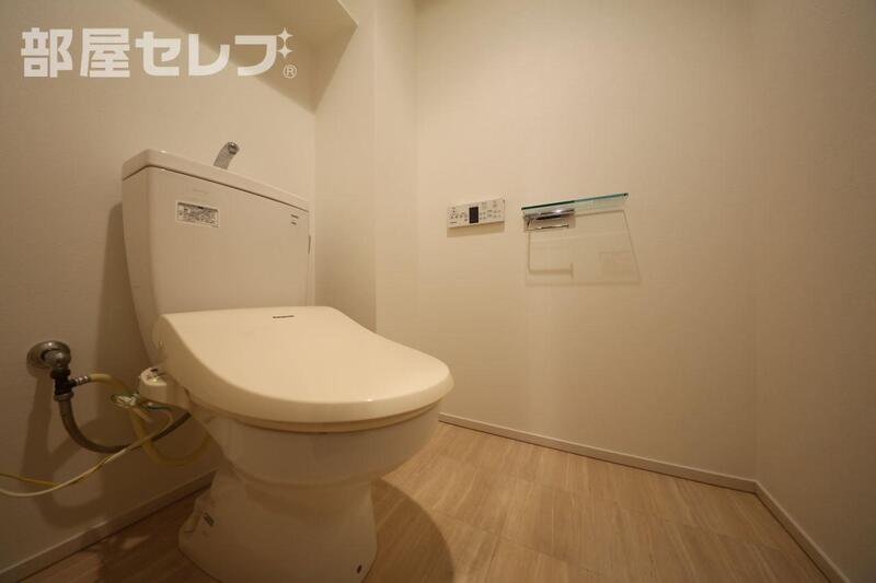 トイレ　３０１号室モデルルーム写真