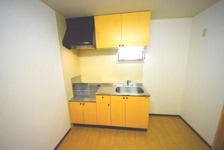 キッチン　★お買いもの便利で閑静な住宅地★