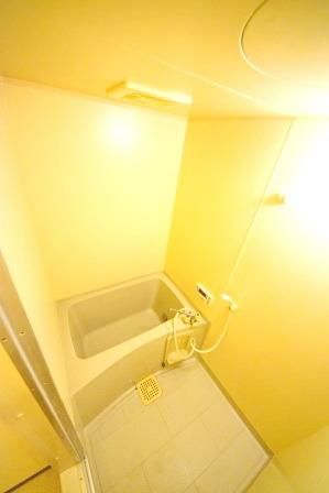 バス・シャワールーム　★お買いもの便利で閑静な住宅地★