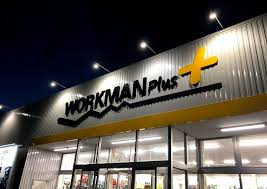 ショッピングセンター　ワークマンプラス札幌八軒店（ショッピングセンター）まで917m