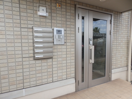 エントランス　毎日通るエントランスはこのようになっています