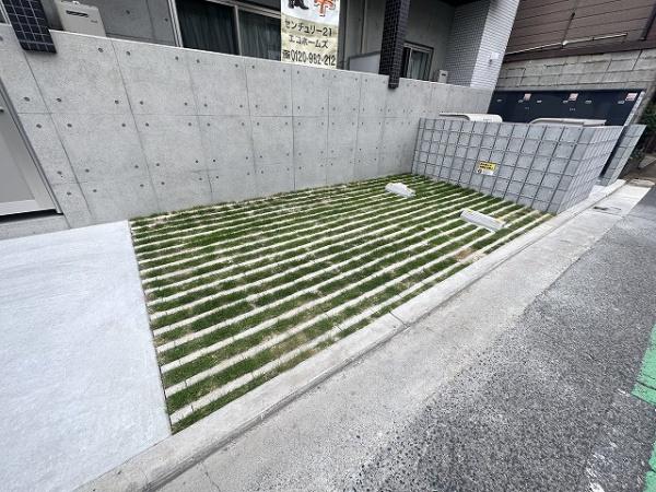 駐車場　駐車場！