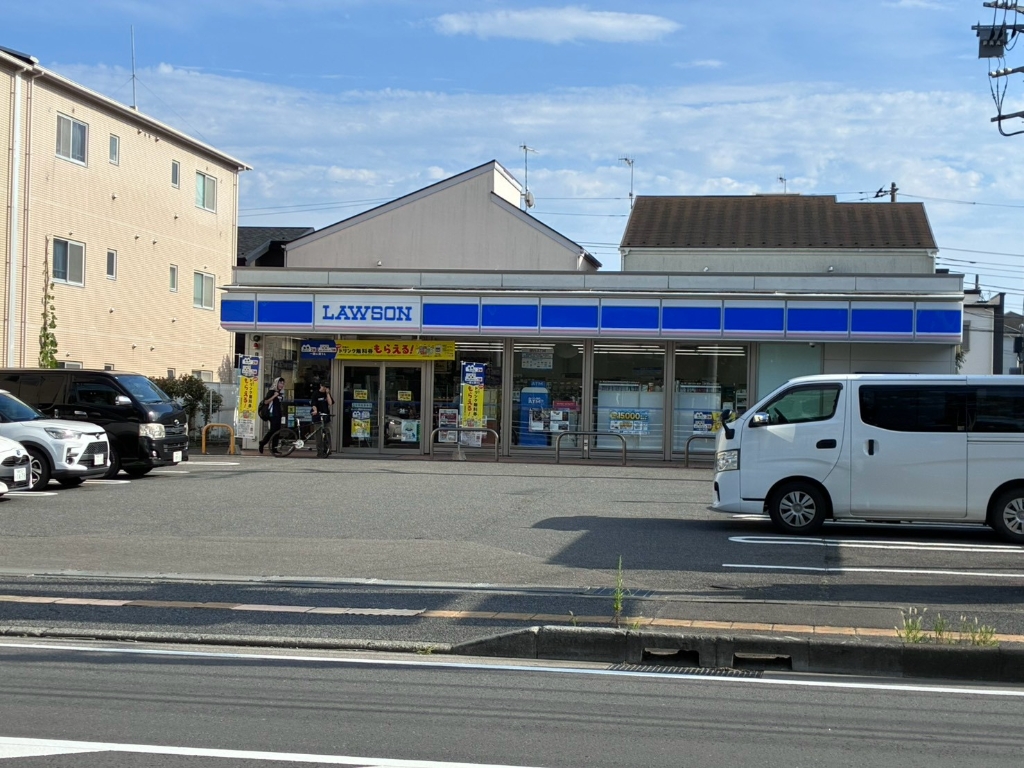 コンビニ　ローソン新厚木高校前店（コンビニ）まで456m