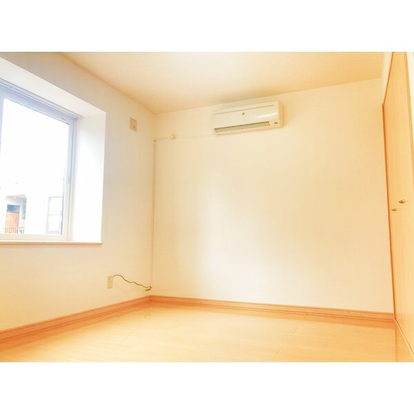 その他設備　夏でも快適な、エアコン完備です♪