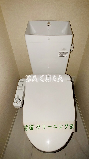トイレ　落ち着いた色調のトイレです♪