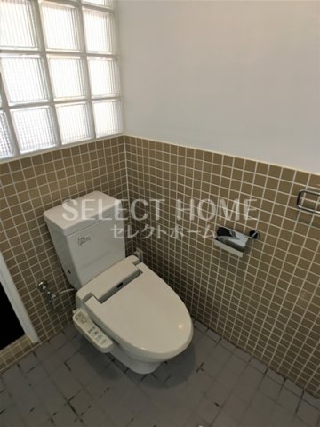 トイレ　落ち着いたトイレです