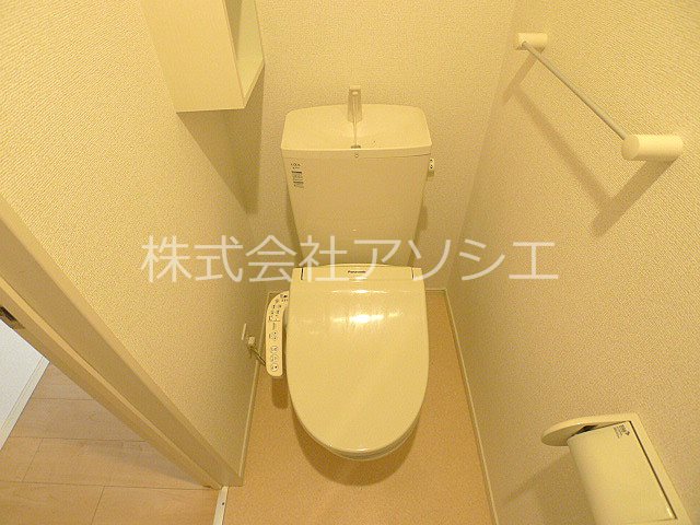 トイレ　ウォシュレット完備
