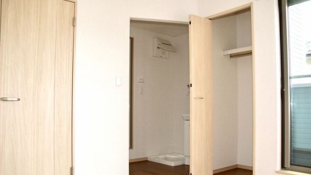 収納　別部屋参考写真となります