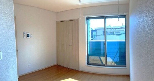 居室・リビング　別部屋参考写真となります
