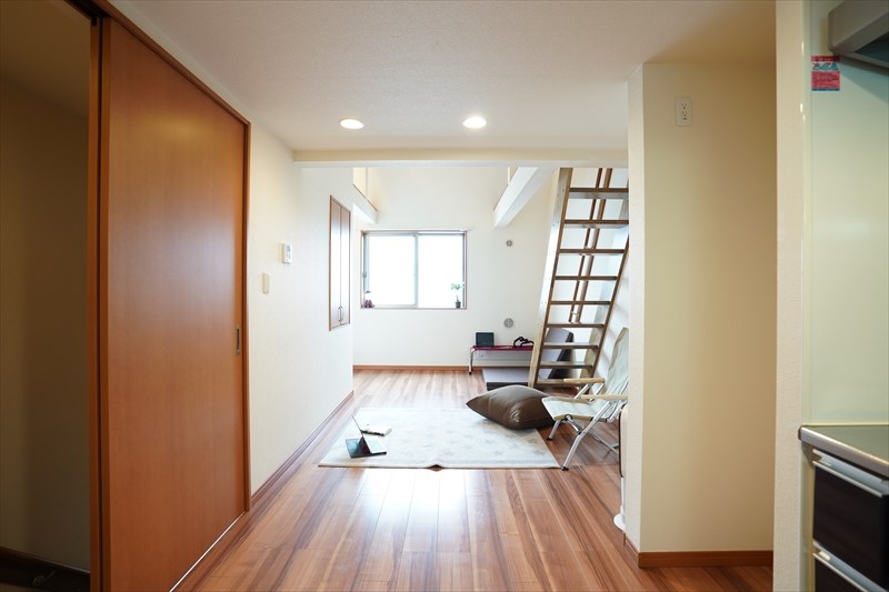 建物外観　物を置いてみるとこんな感じ！