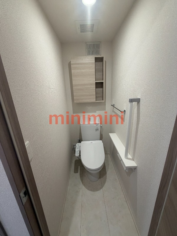 D-residence南茨木IIのトイレ写真
