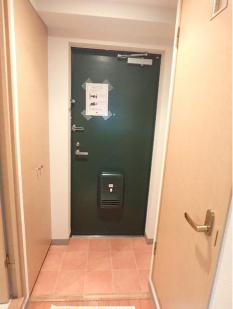 玄関　弊社は都内全域の物件をご紹介可能です！
