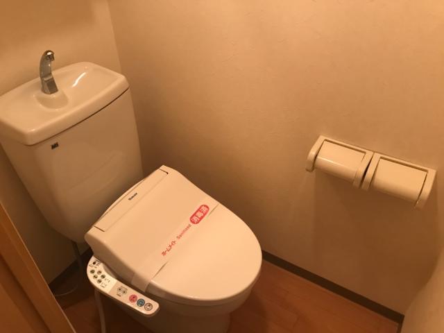 トイレ　シャワー付トイレ