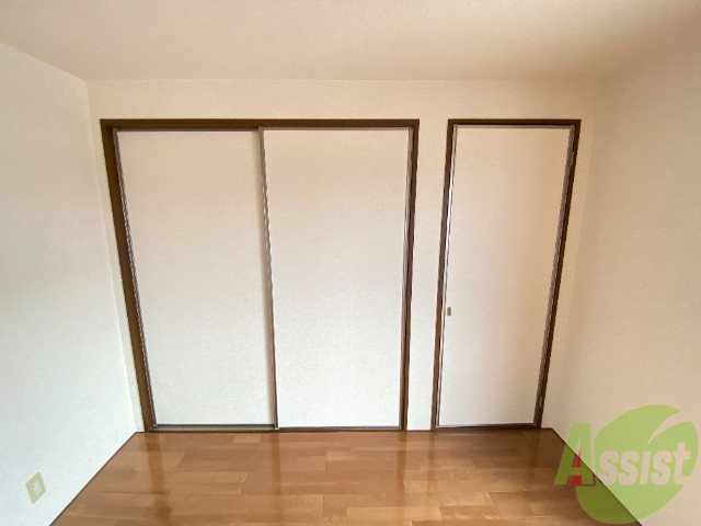収納　洋室のクローゼット。広さは十分そうです。