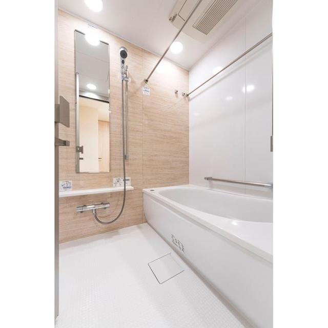 バス・シャワールーム　※写真は同タイプ住戸です。