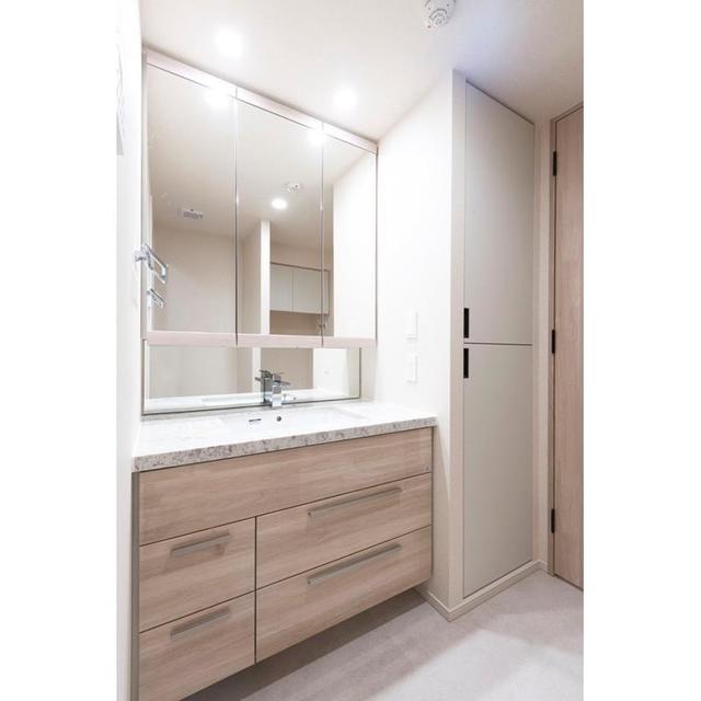 洗面設備　※写真は同タイプ住戸です。