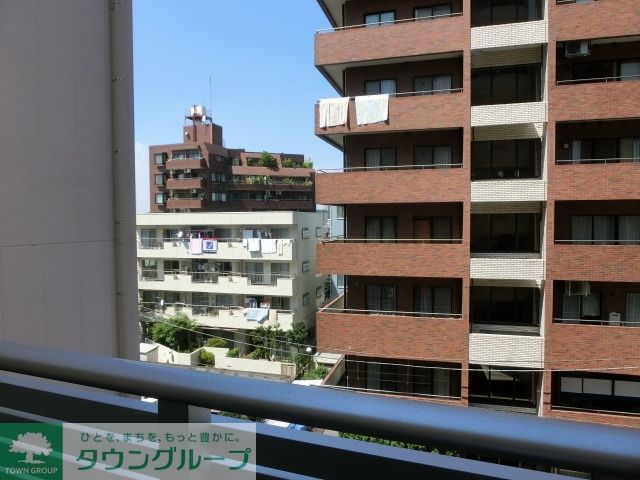 バルコニー　バルコニー、見晴らしも良好です
