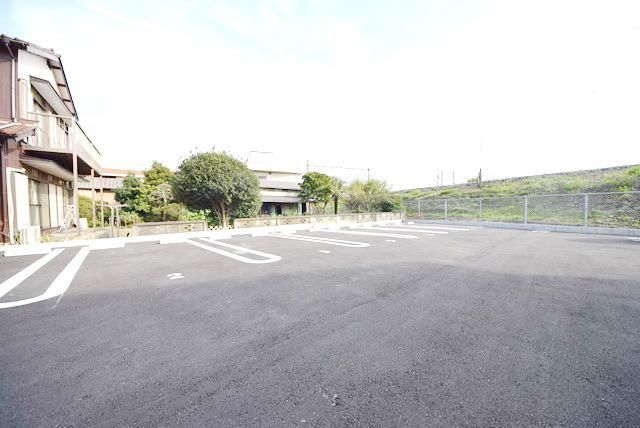 駐車場　★お洒落な外観・内装です★