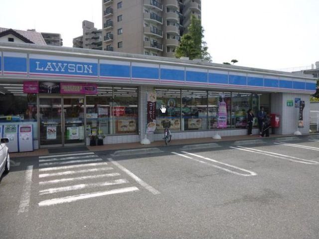 コンビニ　ローソン茅ヶ崎産業道路店（コンビニ）まで802m