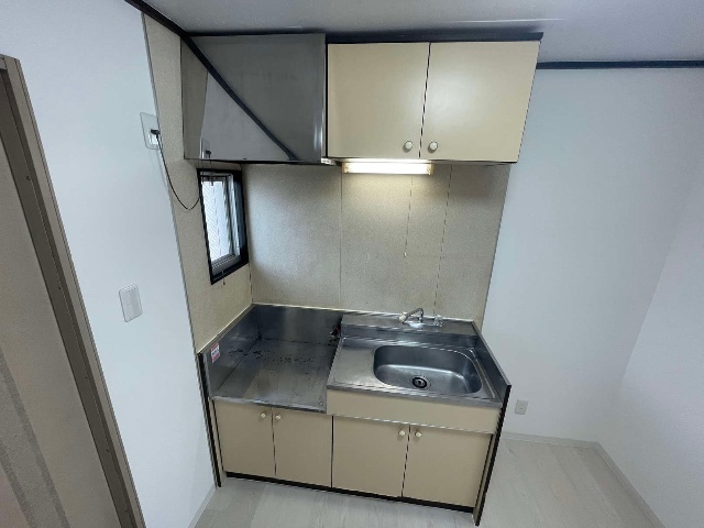 キッチン　※同物件別号室の参考写真です。