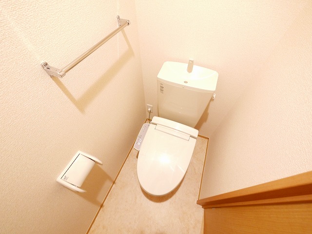 トイレ　清潔感のあるトイレです