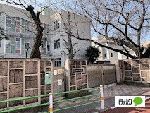 小学校　大田区立調布大塚小学校（小学校）まで462m