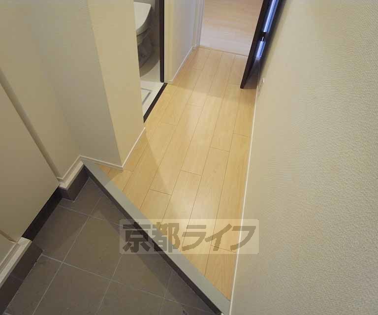 その他部屋・スペース　明るい廊下です。