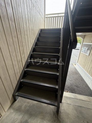 プリムヴェール 弐番館の外観写真
