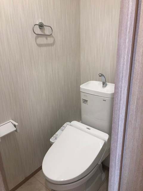 トイレ　トイレ