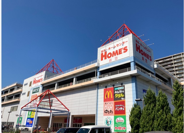 ショッピングセンター　島忠ホームズ川崎大師店（ショッピングセンター）まで741m