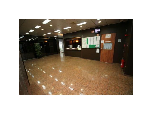 栄マンションS棟の外観写真